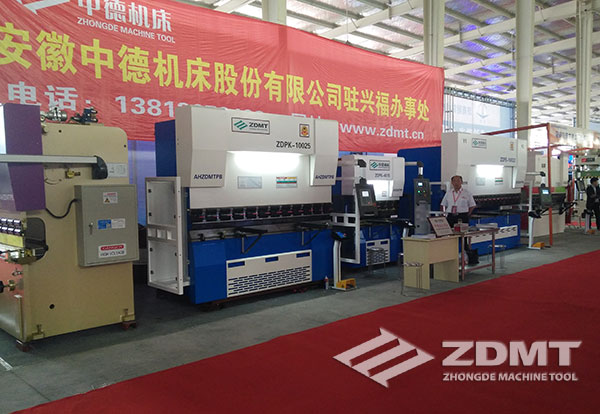 中德折彎機剪板機亮相2016第四屆中國廚都酒店用品展覽會3 中德折彎機剪板機亮相2016第四屆中國廚都酒店用品展覽會3